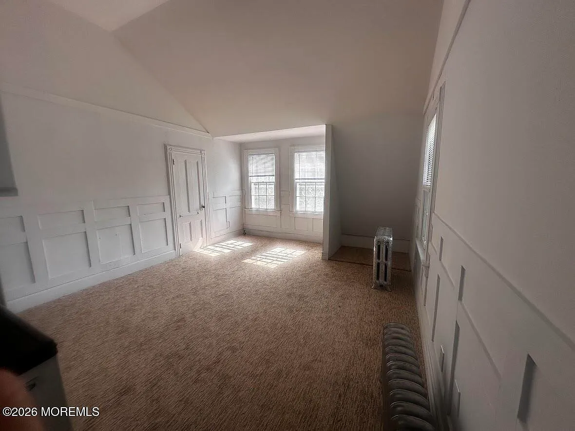7 Monmouth Rd — Photo 3