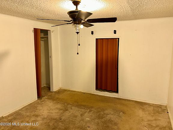 5th image of 1574 Red Banks Rd N