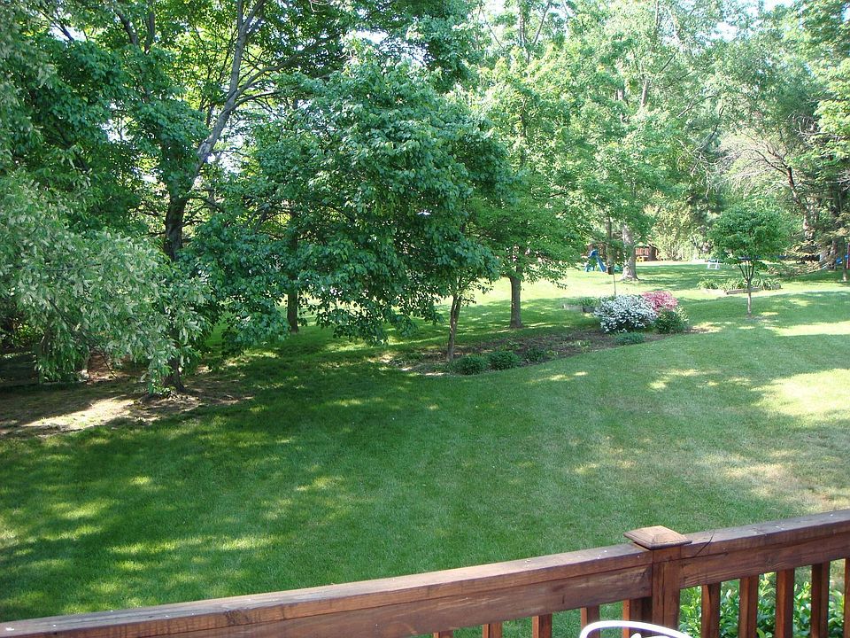 2nd image of 6175 Commodore Ct