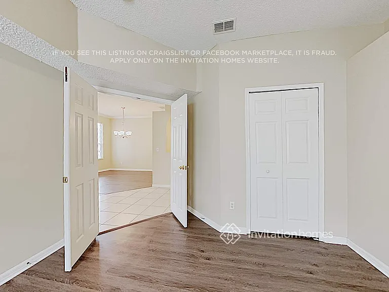 208 Farrington Ln — Photo 10