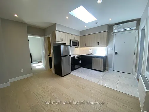 411 Roncesvalles Ave #3B Photo 1