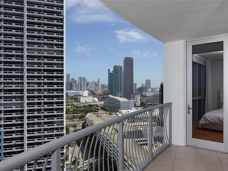 1750 N Bayshore Dr #2602 — Photo 12