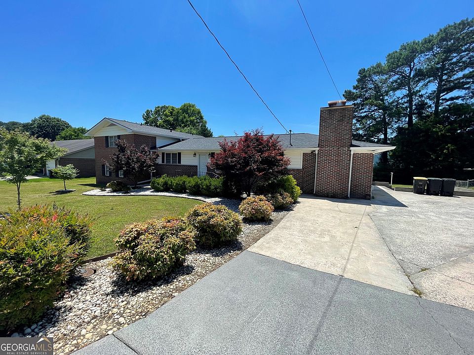 1st image of 51 Lyons Dr NW