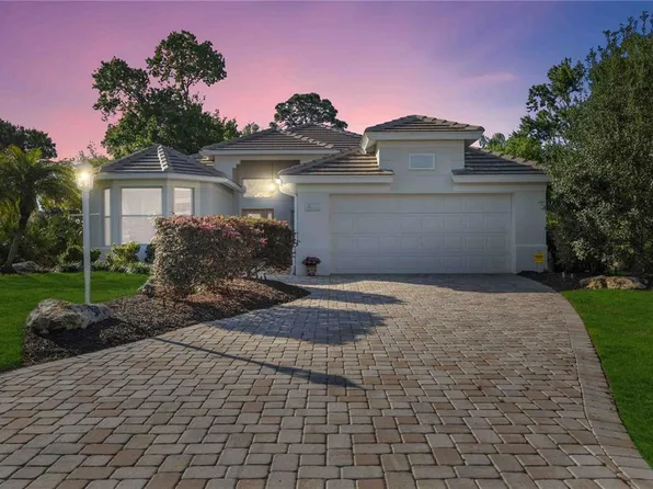 8010 Hampton Ct, University Park, FL 34201