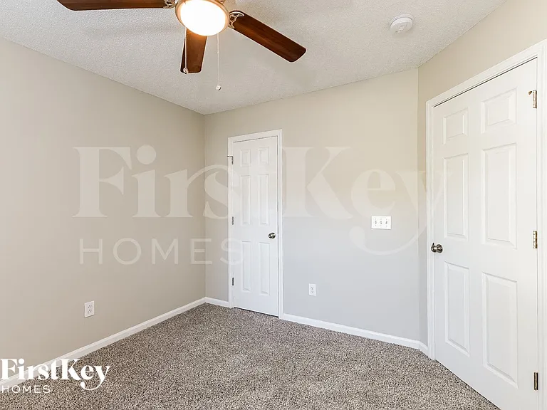 1020 Golden Aspen Dr — Photo 12