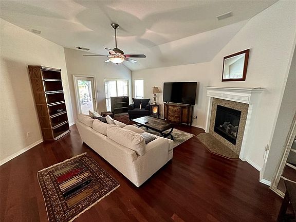 4th image of 17822 Magenta Springs Dr