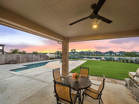 5th image of 10607 Crystal Spring Dr