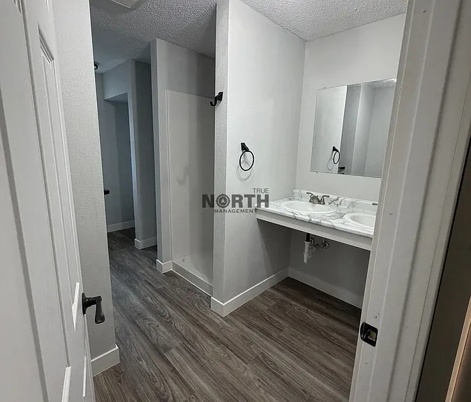 1723 Nokomis St #1 — Photo 3