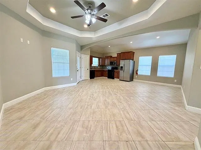 4 bed, 3.0 bath, 1650 sqft, $2,495 — Photo 3