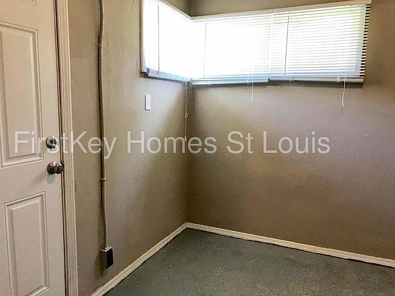 4th image of 6909 Woodhurst Dr