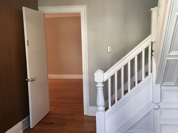 2nd image of 306 Flower Ave E