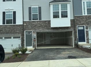 275 Thoroughbred Ln, Frederick, MD 21702