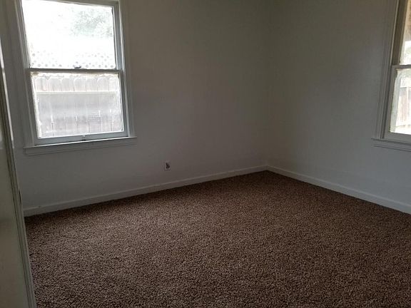 4th image of 1205 N Richmond Ave