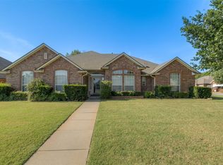 320 Nathan Dr, Norman, OK 73069