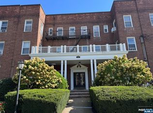 985 Teaneck Rd APT 3K, Teaneck, NJ 07666