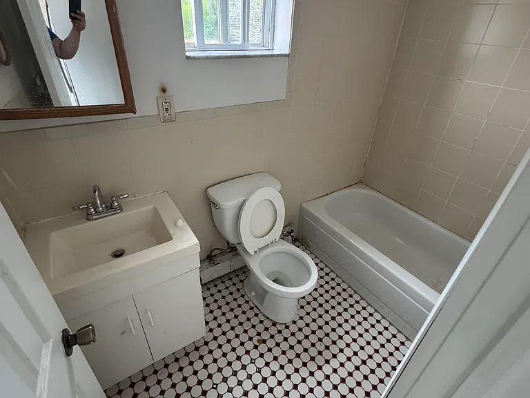 21 Pine St #1-L — Photo 4