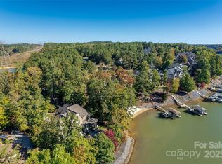 3305 Lake Pointe Dr, Belmont, NC 28012