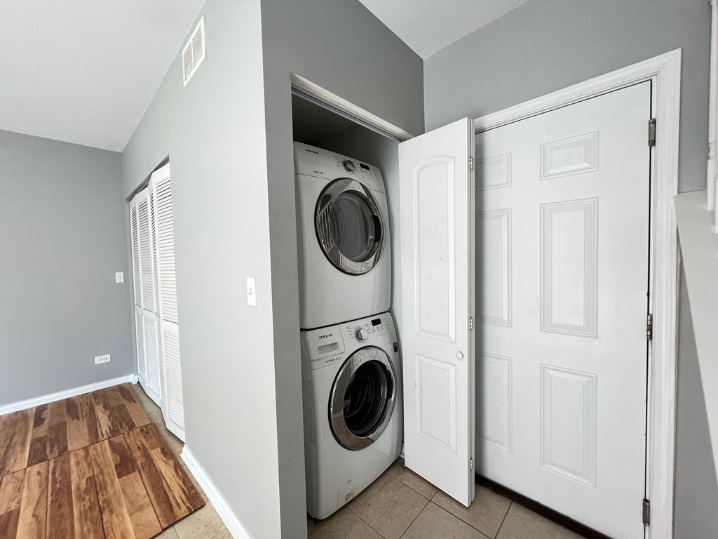 2426 W 32nd Pl, Chicago, IL - View 5