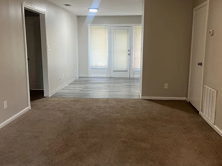 6108 Dickson Rd — Photo 9