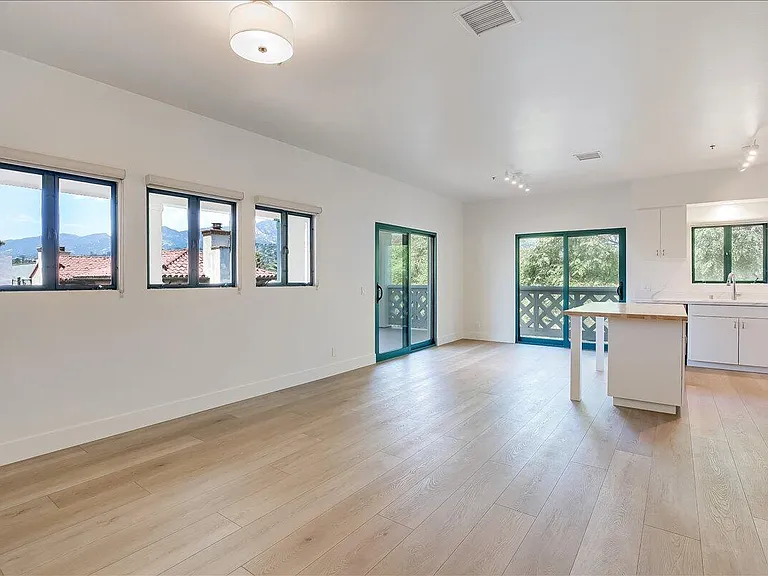 602 Anacapa St #F — Photo 2