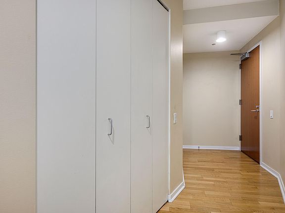 2nd image of 400 N La Salle Dr APT 1905
