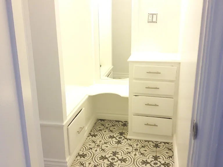 Manhattan Place — Photo 9