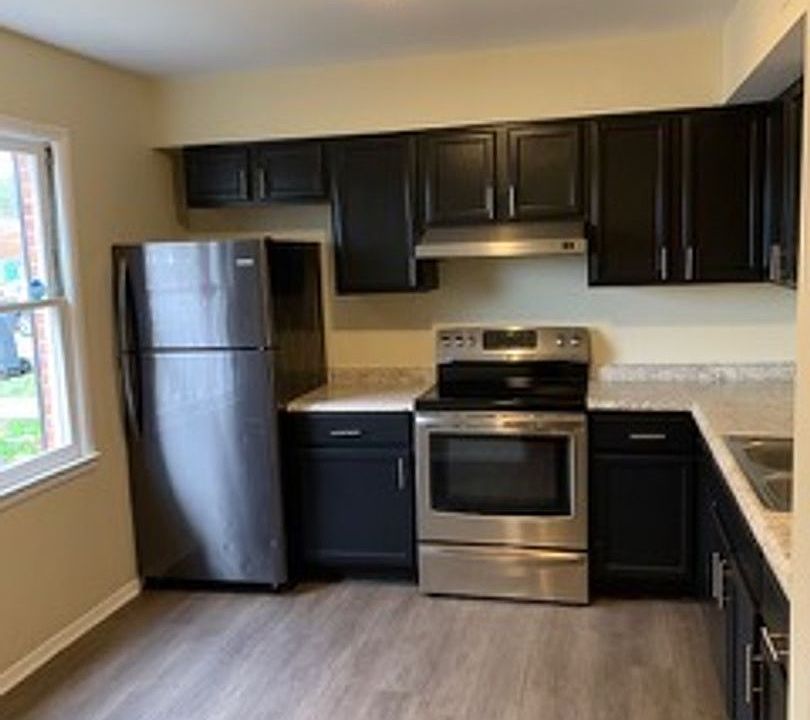 1st image of 46849 Flower Dr