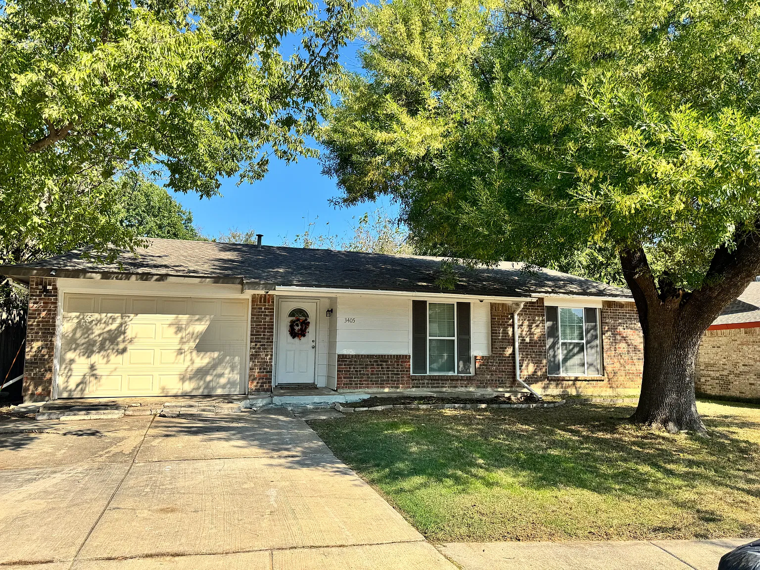 3 bed, 1184 sqft, $1,850 — Photo 2