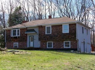12 Moulton Dr, East Hampstead, NH 03826