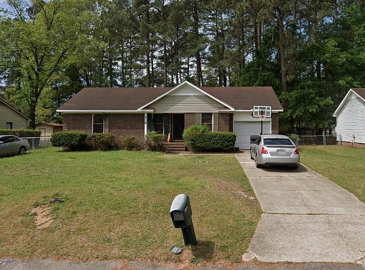 1st image of 936 Winterberry Dr