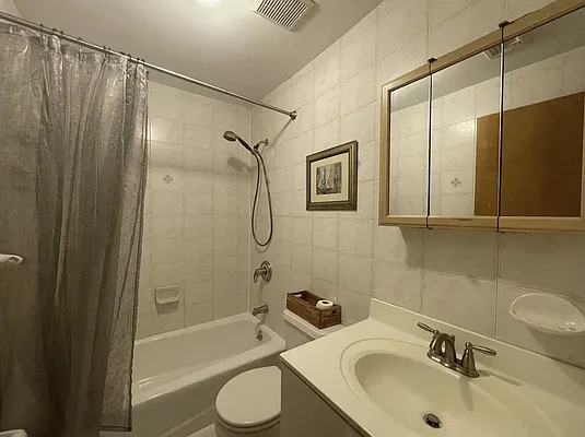 Rented by Bond New York | media 26