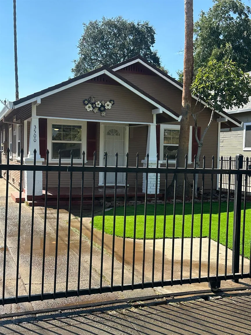 3500 38th St photo 1