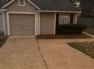342 Indian Summer Ln #B, Clinton, MS 39056