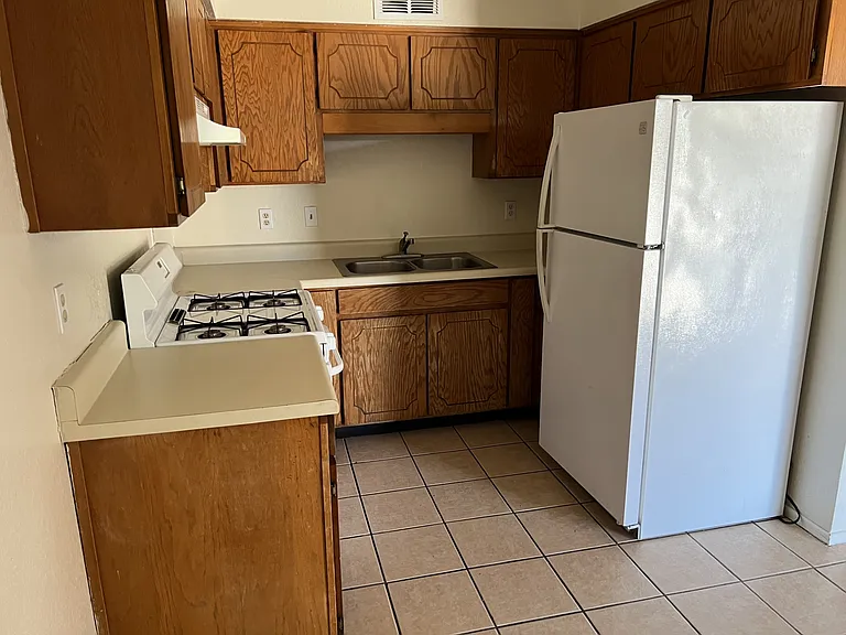 443 Calle Azulejo — Photo 2