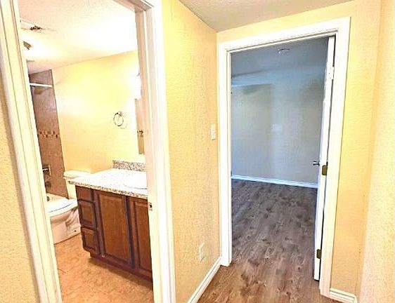 3rd image of 706 Harris Ave #6