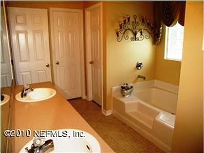 5th image of 2528 Moon Harbor Way