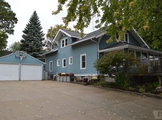1 S 9th St, Clear Lake, IA 50428
