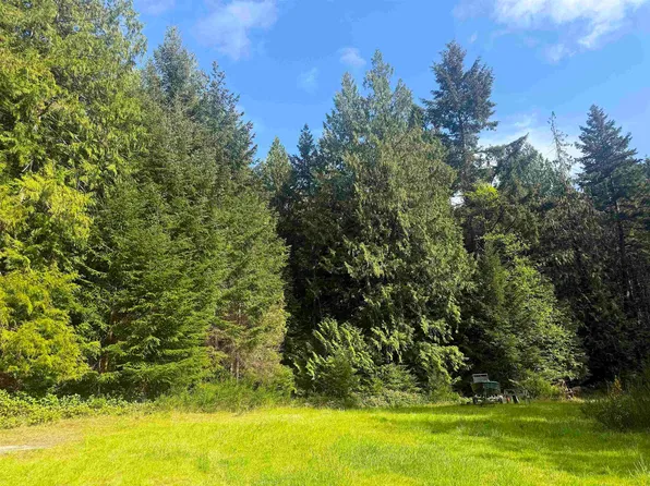1114 Bluff Rd E, Southern Gulf Islands, BC V0N 1P0