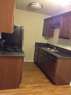 1st image of 10229 Ashwood St APT 21