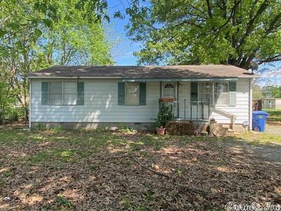 411 SW 3rd St, England, AR, 72046