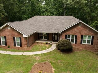 107 Lambert Rd, Whitesburg, GA 30185