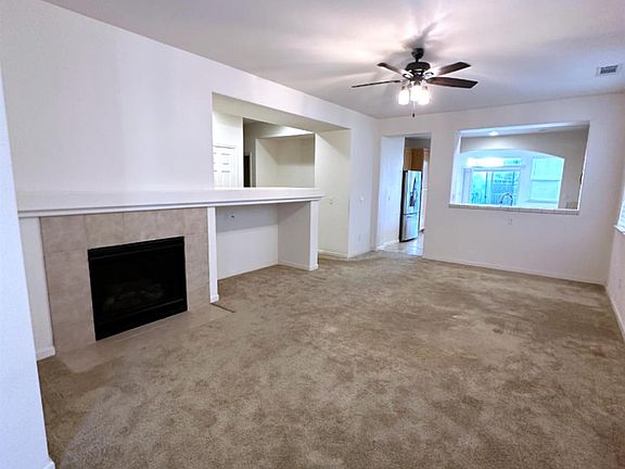 4th image of 1649 Maidencane Way
