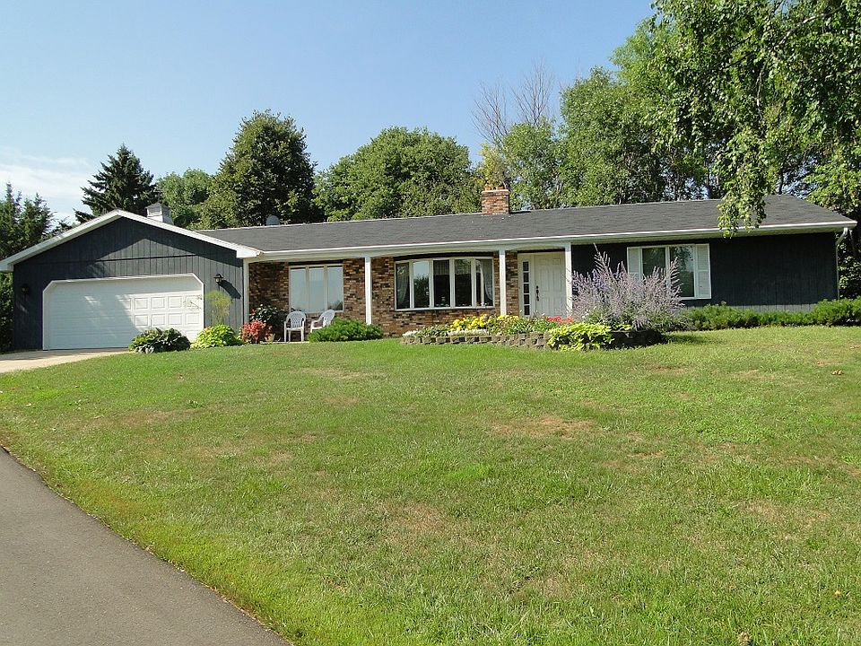 1st image of 19299 192nd St