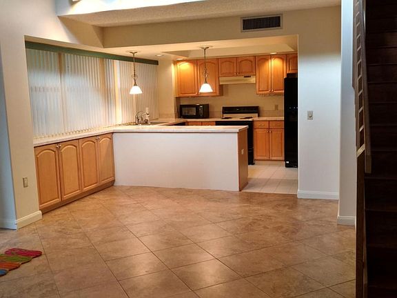 2nd image of 3716 SW Sunset Trace Cir #3716