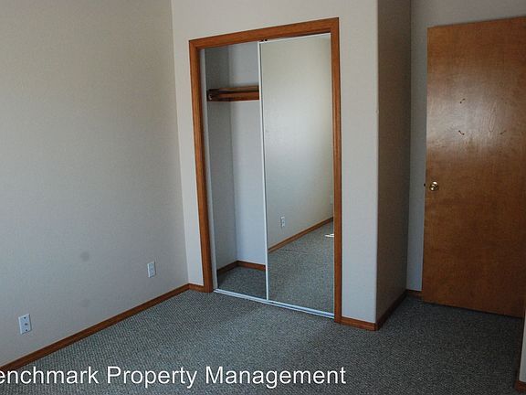 3rd image of 7607 N Wheatfield Dr