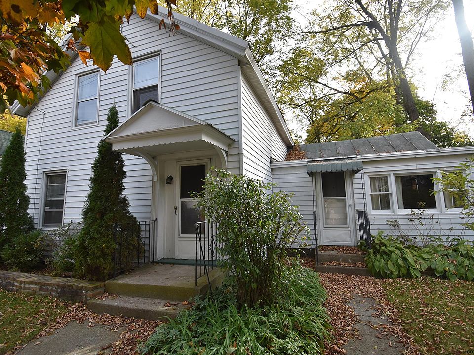 1st image of 74 State St