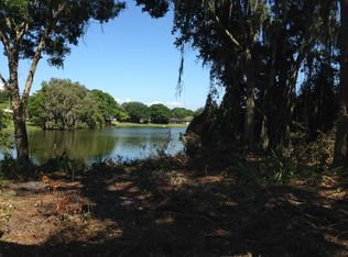 Westlake Cir, Sarasota, FL 34232