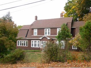 40 Cherry Hill St, Springfield, VT 05156