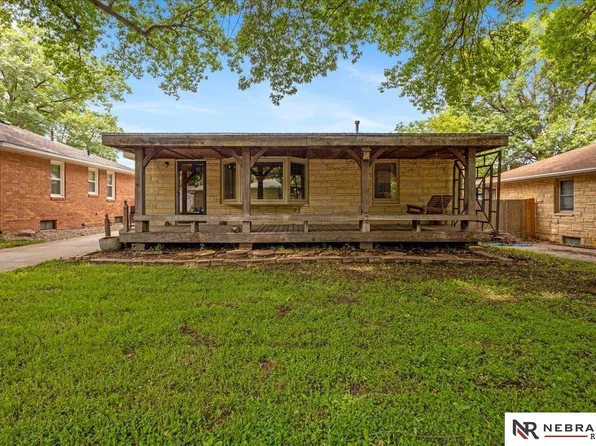 2017 N 57th St, Lincoln, NE 68505