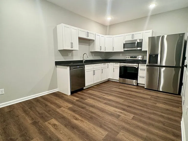 15th Hole Apartments — Photo 35